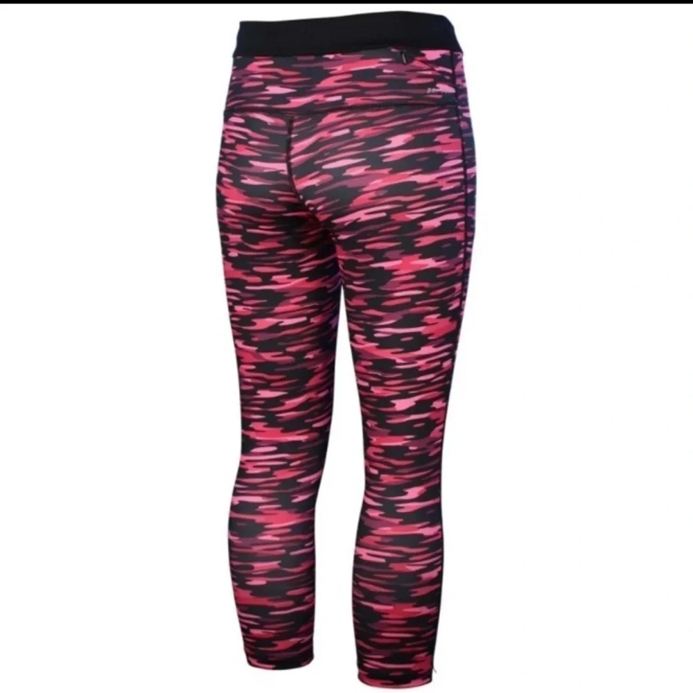 Nike Dri-Fit Pink Camo Fearless Relay Capri Crop S